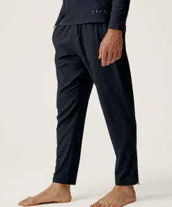 Born Living Yoga Okavango Jogger - Black
