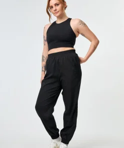 Girlfriend Collective Dylan Crop Bra