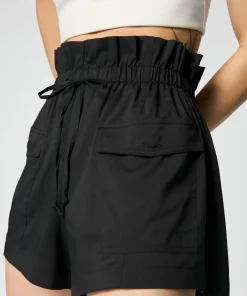 Girlfriend Collective Cora Pocket Shorts - Black