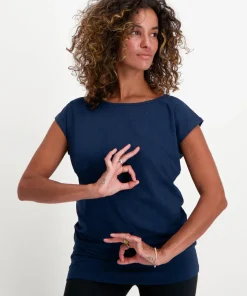 Urban Goddess Asana Yoga Tee - Midnight
