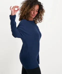 Urban Goddess Budhi Long Sleeve Yoga Top - Midnight