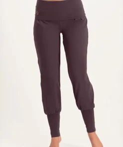 Urban Goddess Devi Yoga Pants - Berry
