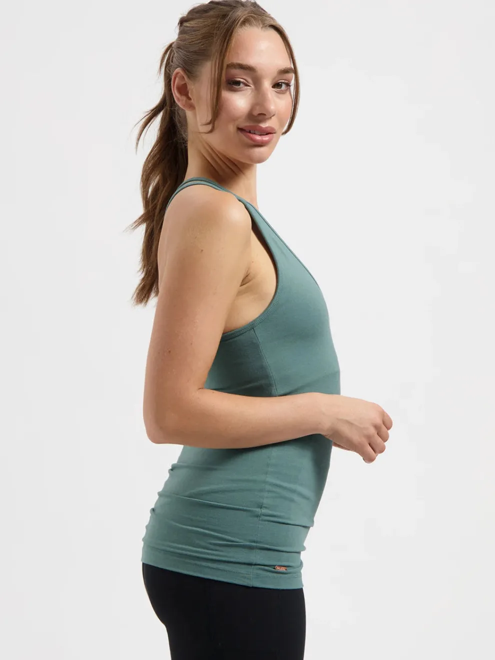 Urban Goddess Lyrais Yoga Tank - Forest