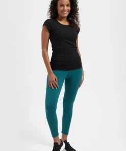 Urban Goddess Zefira Yoga Tee - Onyx Black
